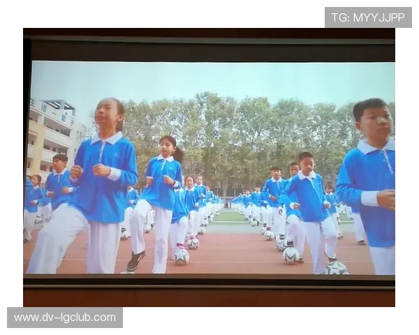 射洪中学初中足球赛展校园活力激发团队合作精神风貌全面绽放精彩